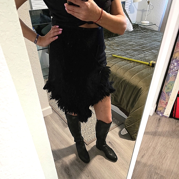 European  Clothes Beautique Wool assimetrical skirt. Size 4 - Picture 2 of 9